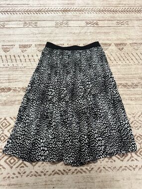 Worthington Black and White Pleated Skirt with Abstract Dot Print